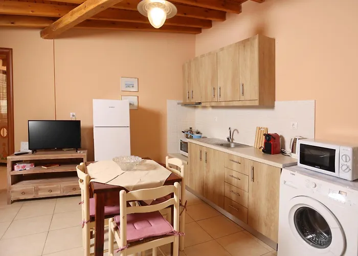 Madlen Néa Szkióni